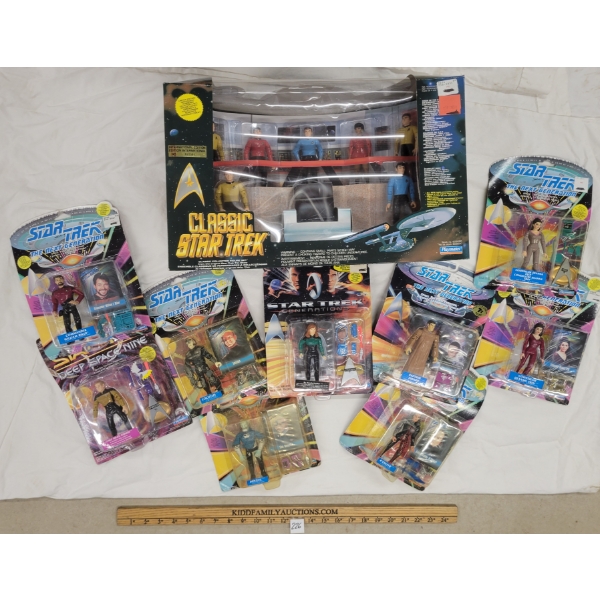 LOT OF 10 - 1990'S PLAYMATES STAR TREK ACTION FIGURES & SETS
