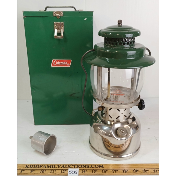 COLEMAN LANTERN W/ CASE