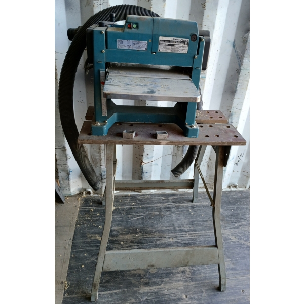 MAKITA 300MM PLANER W/ STAND