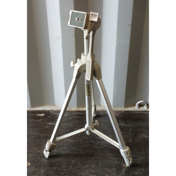 SUNPAK PLATINUM PLUS 5800D TRIPOD