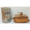 Image 4 : LOT OF 3 - WWII COMMEMORATIVE LIBERATION TIN, QUEEN VICTORIA COMMEMORATIVE PC & WOOD MODEL TANK