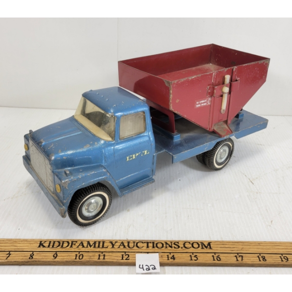 ERTL PRESSED STEEL GRAVITY FED GRAIN TRUCK