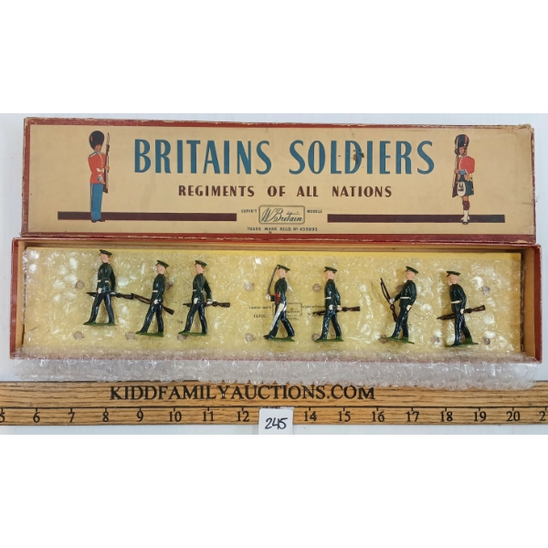 BRITAINS SOLDIERS LEAD FIGURES - NO. 2029 THE LIFE GUARDS