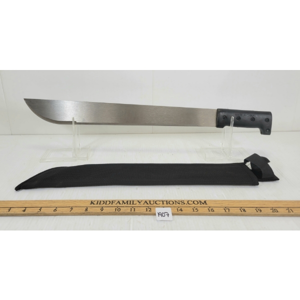 UNMARKED MACHETE