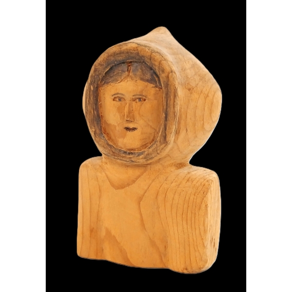 HOODED BUST BY OSUITOK IPEELEE (1923-2005) - WOOD
