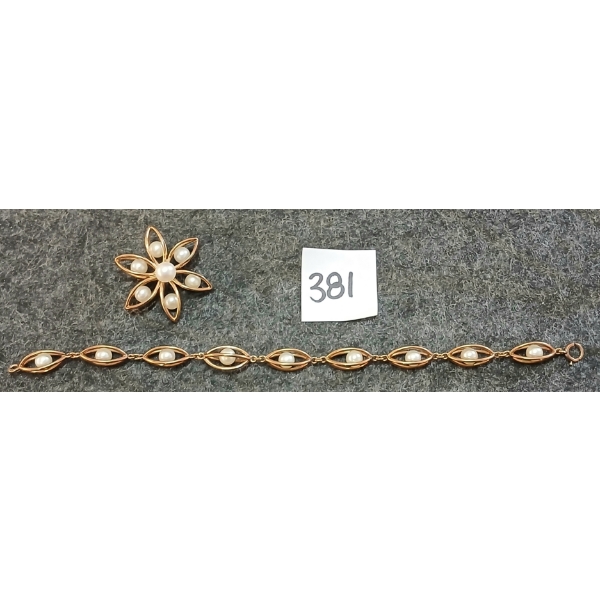 LOT OF 2 - PEARL BRACELET & FLORAL BROOCH