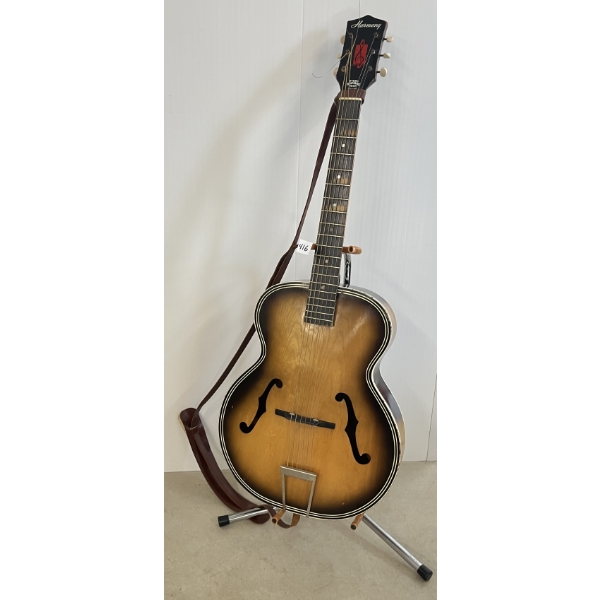 HARMONY H1215 ARCH TOP GUITAR - CIRCA 1960S