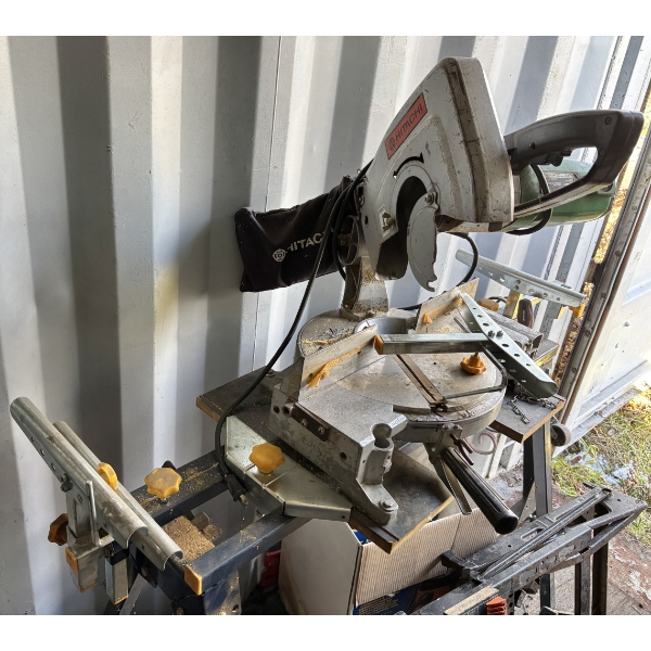 HITACHI MITRE SAW W/ STAND - 10 INCH