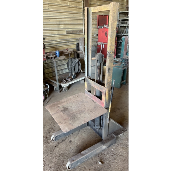 HYD LIFT TABLE - 24 INCH BASE