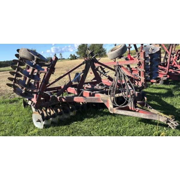 INTERNATIONAL MODEL 490 DISCS - 20 FT