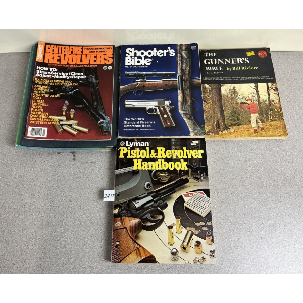 JOB LOT - PUBLICATIONS: APPROX 10 