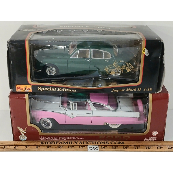 LOT OF 2 - MAISTO & CLASSIC DIECAST MODELS - 1955 FORD FAIRLANE & JAGUAR MARK II