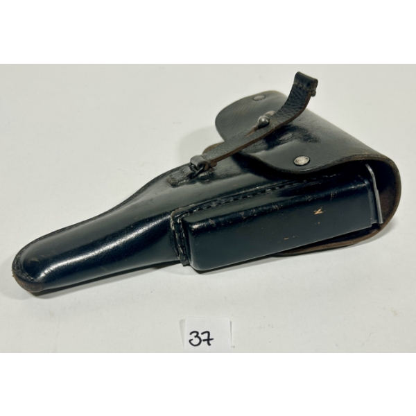 WALTHER P38 HOLSTER WITH 8 SHOT MAGAZINE 9 MM - PAL REQD