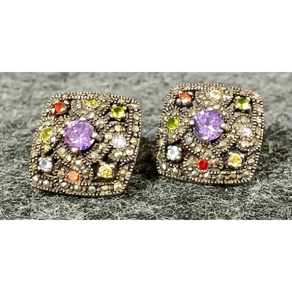 PAIR OF COLOURED GARNET STERLING SILVER STUD EARRINGS