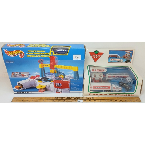 LOT OF 2 - HOTWHEELS FORD AUTO ASSEMBLY & CANADIAN TIRE PIT-STOP SETS