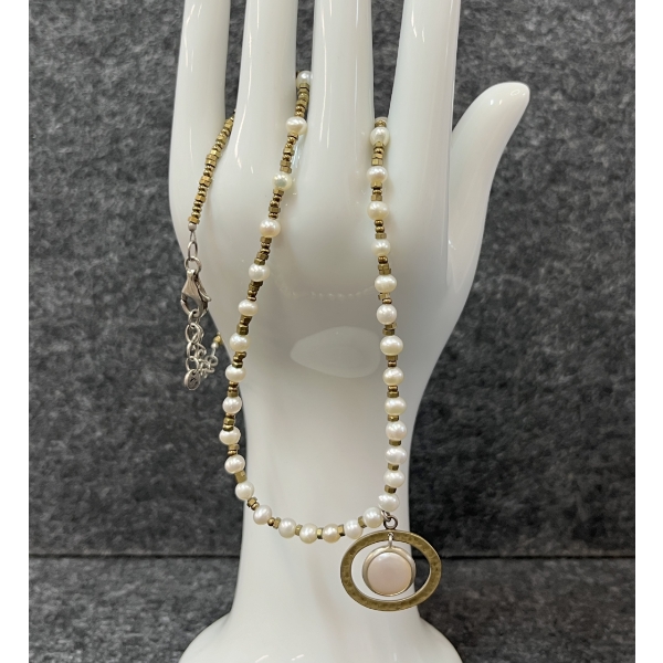 FRESHWATER PEARL NECKLACE 