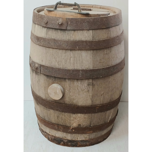 VINTAGE BANDED BARREL COOLER