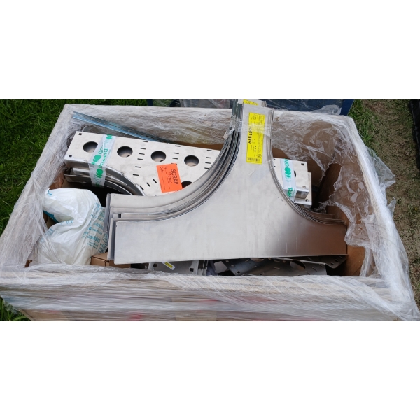 CRATE OF ALLUMINUM PLATES