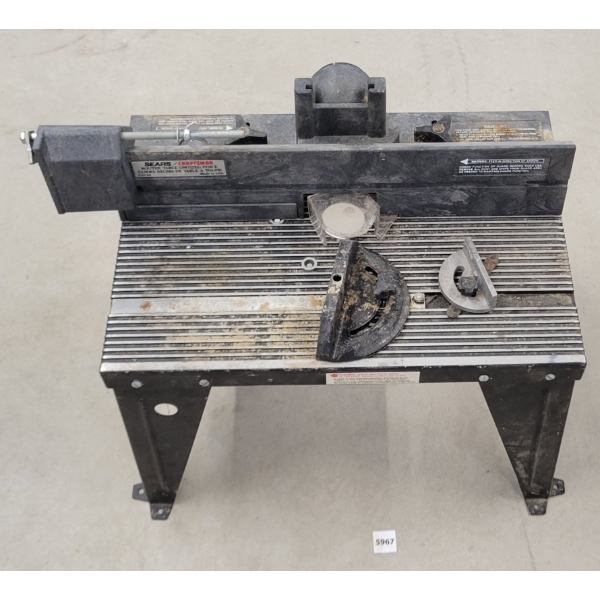 CRAFTSMAN ROUTER TABLE