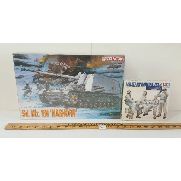 LOT OF 2 - DRAGON & TAMIYA SD. KFZ. 164 NASHORN & GERMAN FLAK CREW MODEL KITS