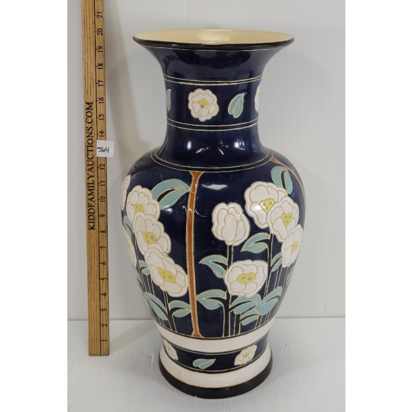 FLORAL DECORATIVE CERAMIC VASE