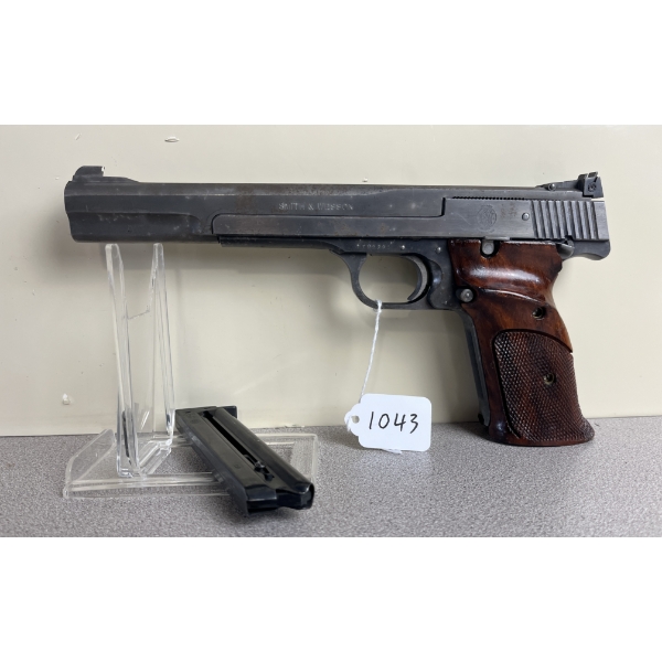 SMITH & WESSON MODEL 41 IN .22 LR - RESTRICTED 