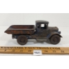 Image 2 : 1920's KILGORE CAST DUMP TRUCK