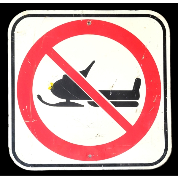 NO SNOWMOBILES SIGN