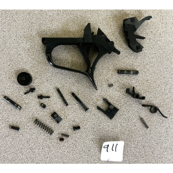 THOMPSON CENTER CONTENDER PARTS LOT 