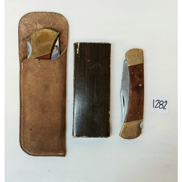 LOT OF 3 - FOLDING KNIVES