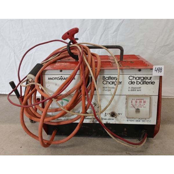 MOTOMASTER 20AMP BATTERY CHARGER W/ CABLES