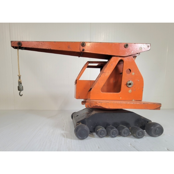 TRI-ANG PRESSED STEEL CRANE