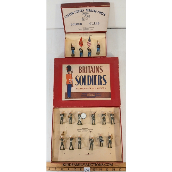 LOT OF 2 - BRITAINS SOLDIERS LEAD FIGURES - NO. 2101 U.S. MARINE CORPS COLOUR GUARD & 2117 ARMY BAND