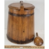 Image 2 : PRIMITIVE WOOD BANDED BARREL W/ PADDLE