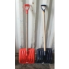 Image 2 : LOT OF 2 - RONA & GARANT SNOW SHOVELS