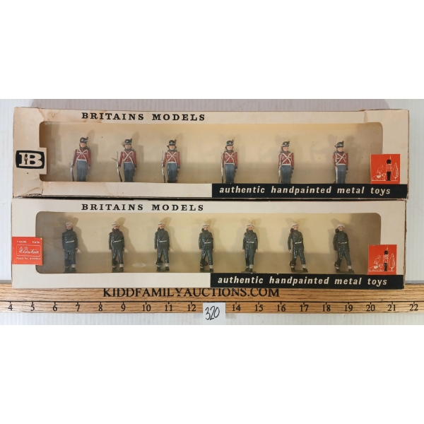 LOT OF 2 - BRITAINS MODELS - NO.916(?) CDN FORT HENRY GUARDS & 2063 ARGYLL & SUTHERLAND HIGHLANDERS