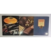 Image 2 : LOT OF 3 - "MODERN HANDGUNS", "GUNS AND HOW THEY WORK" & "RIFLES OF THE WORLD" - HARDCOVERS