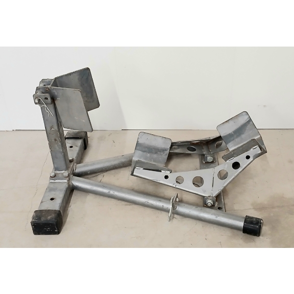 ADJUSTABLE MOTORCYCLE STAND