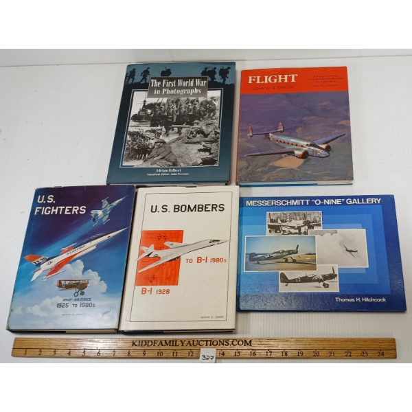 LOT OF 5 - WWI & FLIGHT PUBLICATIONS - INCL "U.S. FIGHTERS" & " U.S. BOMBERS," ETC