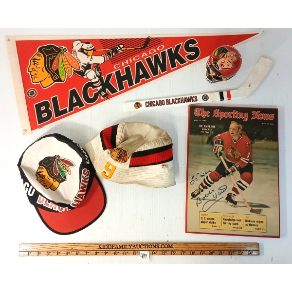 LOT OF 6 - CHICAGO BLACK HAWKS HOCKEY COLLECTIBLES - PENNANT, HATS, MINI STICK, ETC