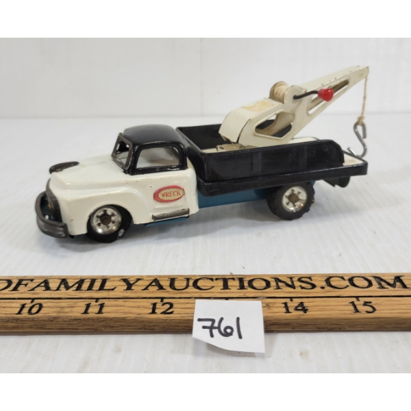 S.S.S. TIN FRICTION WRECKER