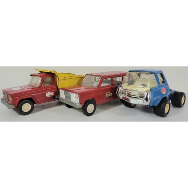 LOT OF 3 - TONKA PRESSED STEEL FLATBED, DUMP & FIRE CHIEF TRUCK MODELS