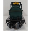 Image 5 : LOT OF 2 - LIONEL CROSSING GATE & BRITISH COLUMBIA DOME TANK CAR