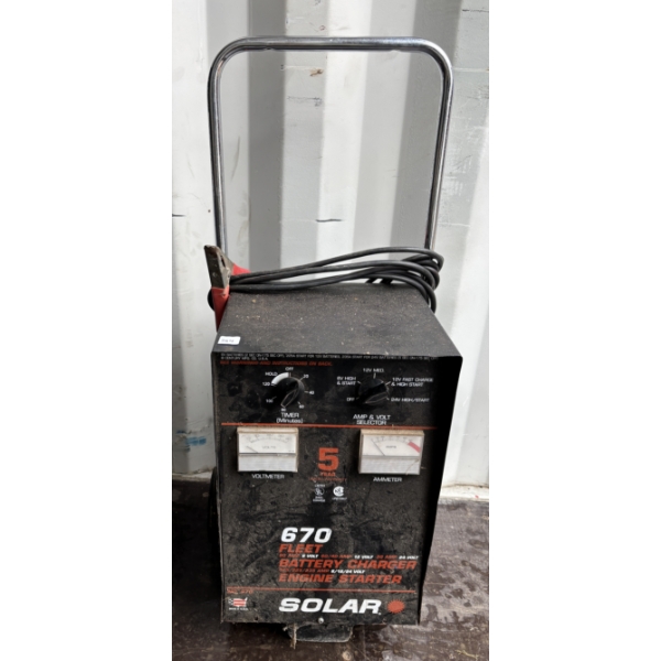 SOLAR BATTERY CHARGER