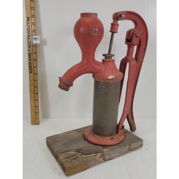 CAST IRON & COPPER CISTERN PUMP