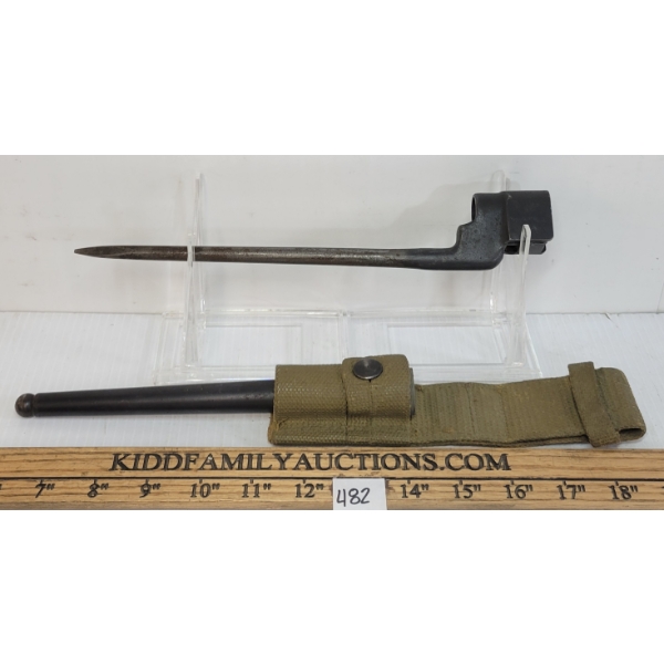 LEE ENFIELD NO. 4 MK II SPIKE BAYONET W/ SCABBARD & FROG