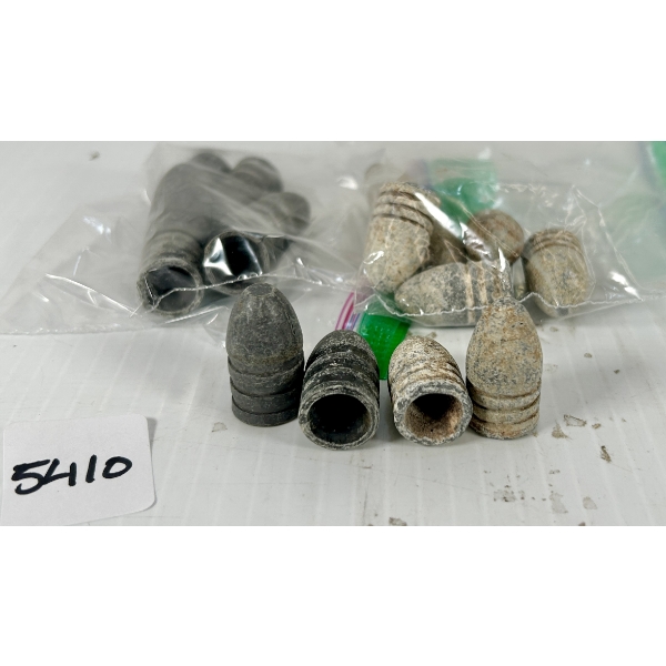 BULLETS: 16X .577 CAL MINIE PROJECTILES
