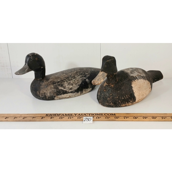 LOT OF 2 - DUCK DECOYS