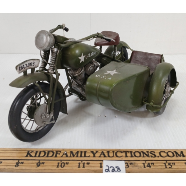 TOY WAGON U.S. ARMY METAL MOTORBIKE W/ SIDE CAR