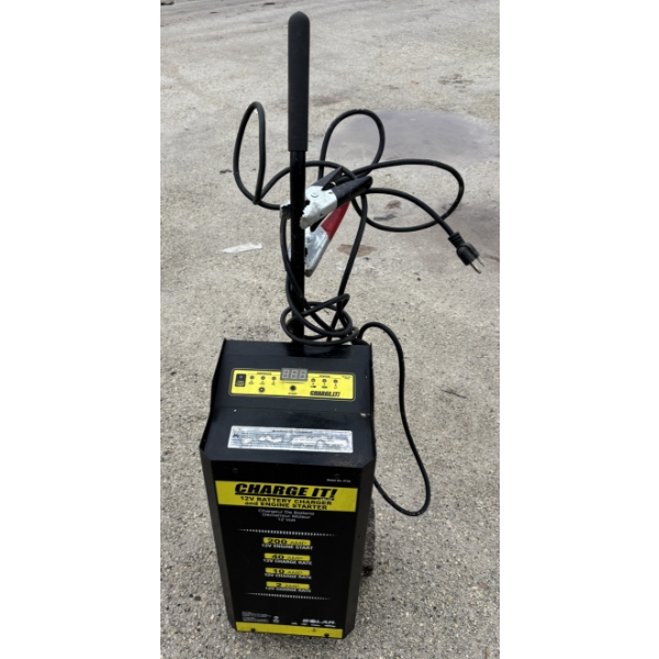 SOLAR BATTERY CHARGER - CHARGE IT MODEL 4735 - 12V